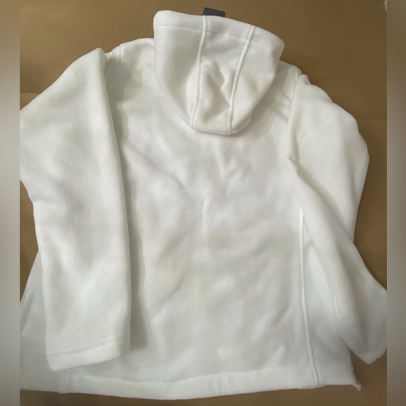 New Balance Brand Embossed White Full-Zip Fleece Jacket - Picture 5 of 14